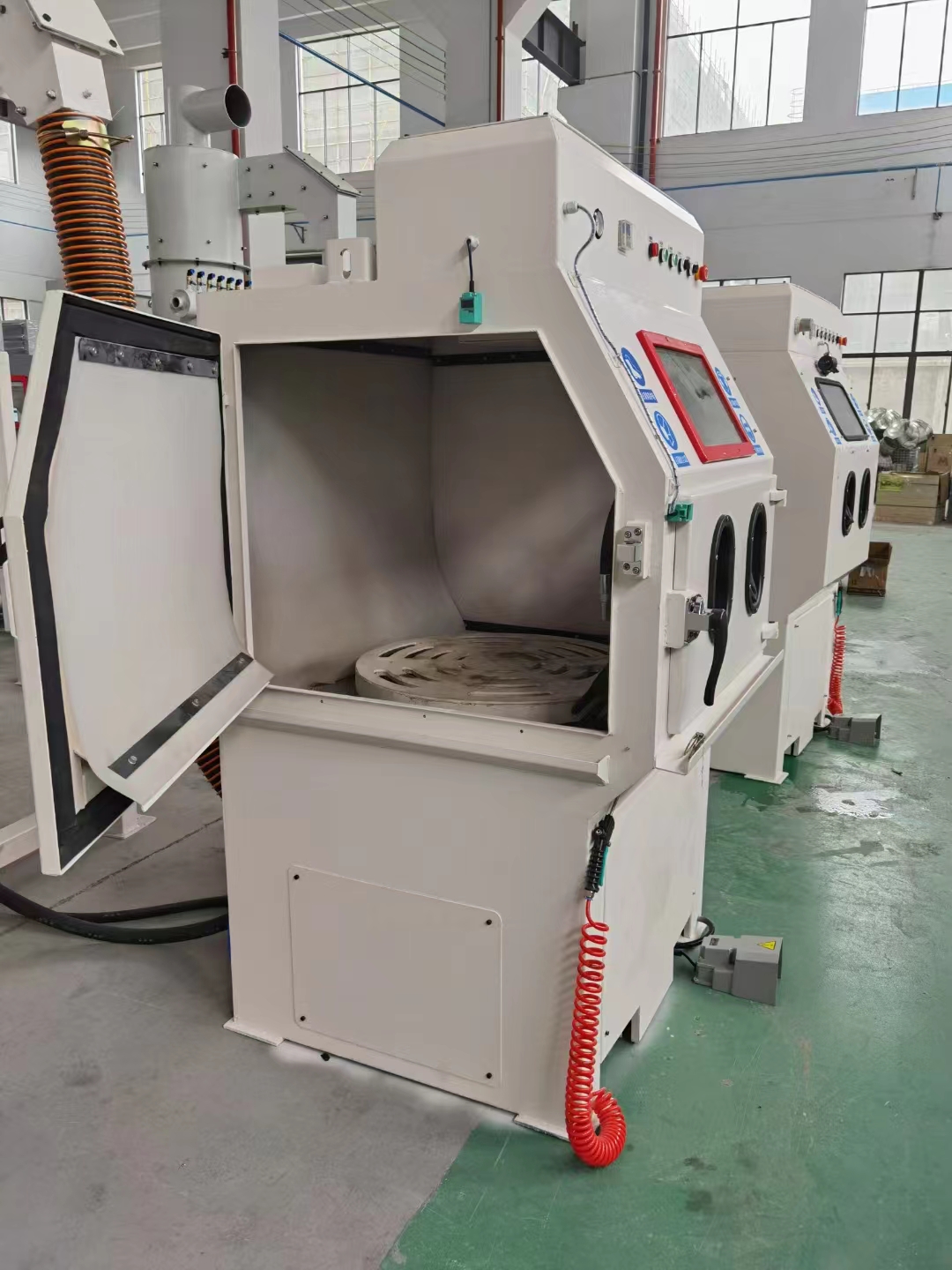 龙岩移动式抛丸机的工作原理?